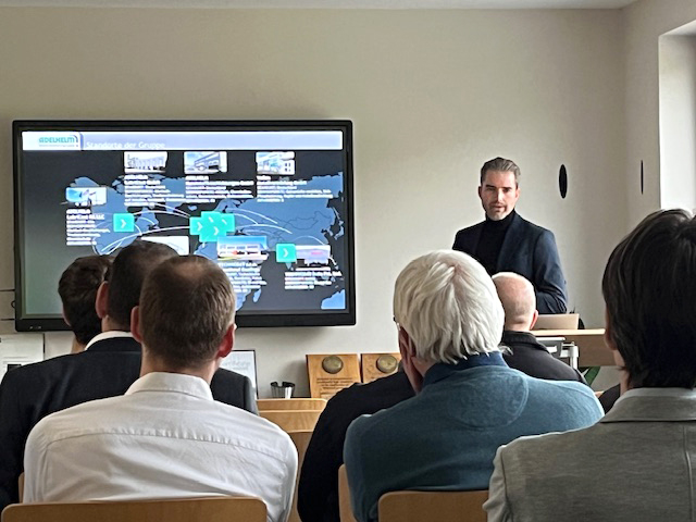 KI als Zukunftstreiber – Netzwerk Automotive zu Gast bei der Adelhelm Unternehmensgruppe  
