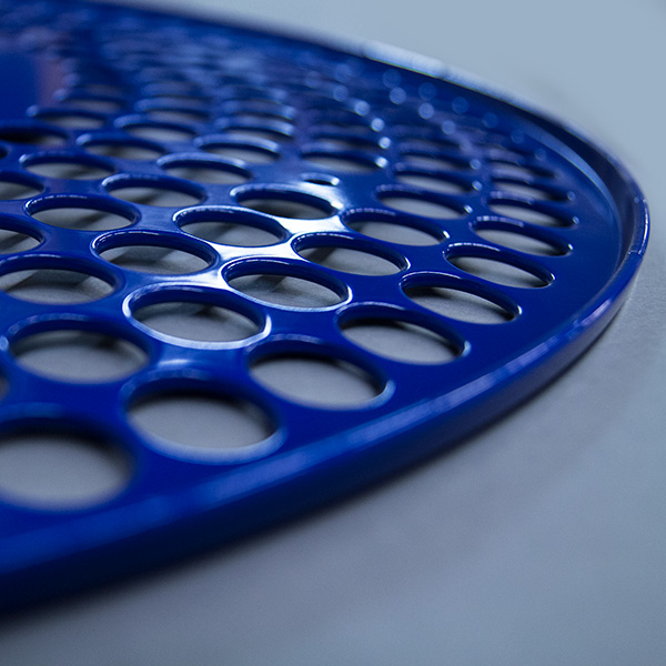 Heavy corrosion protection coating on cover.